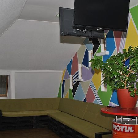 Hostel Darnitsa1 Kiev Esterno foto
