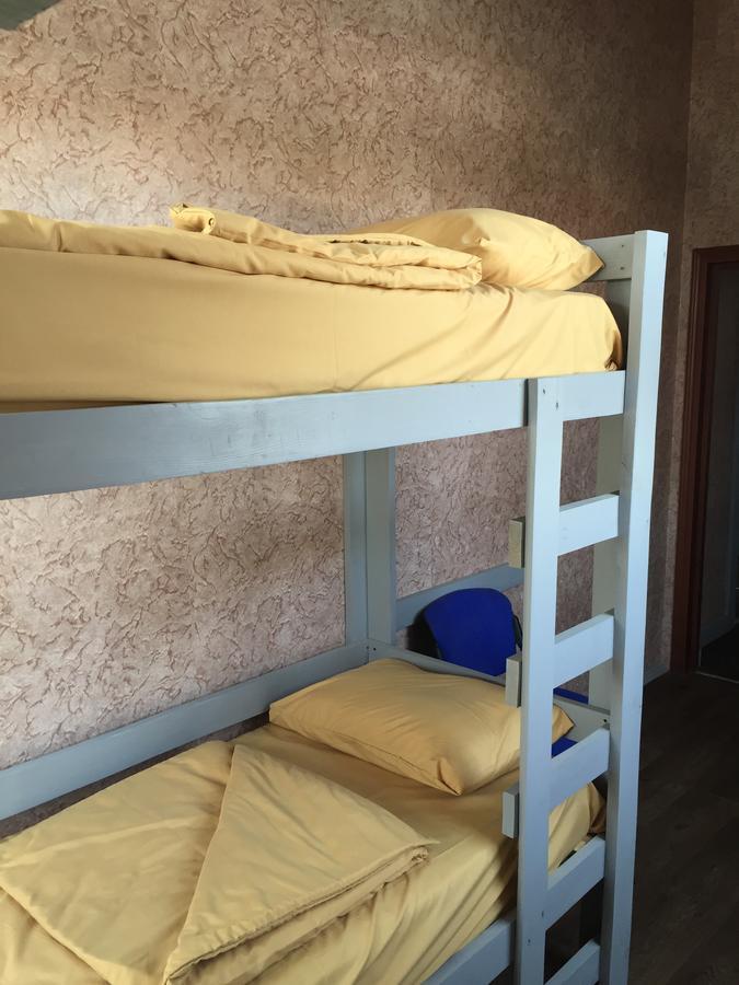 Hostel Darnitsa1 Kiev Esterno foto