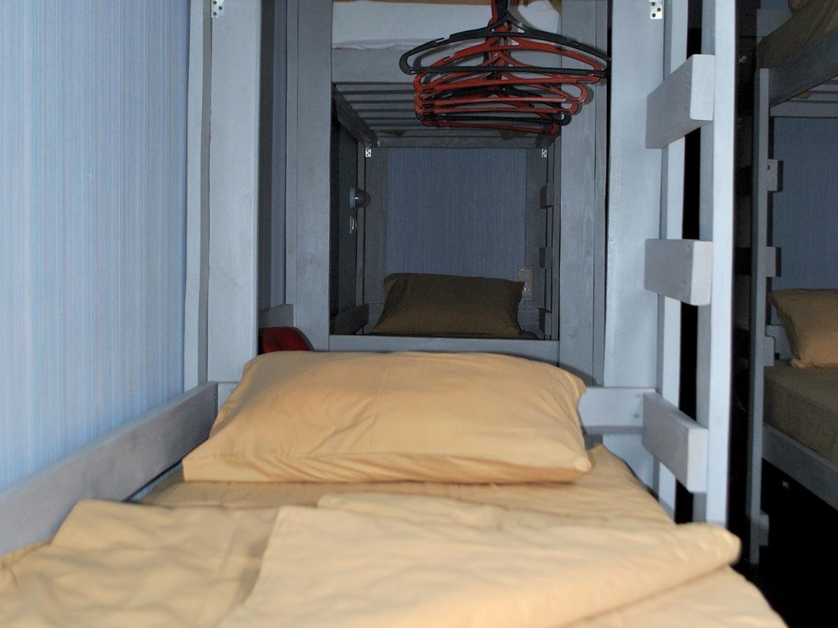 Hostel Darnitsa1 Kiev Esterno foto