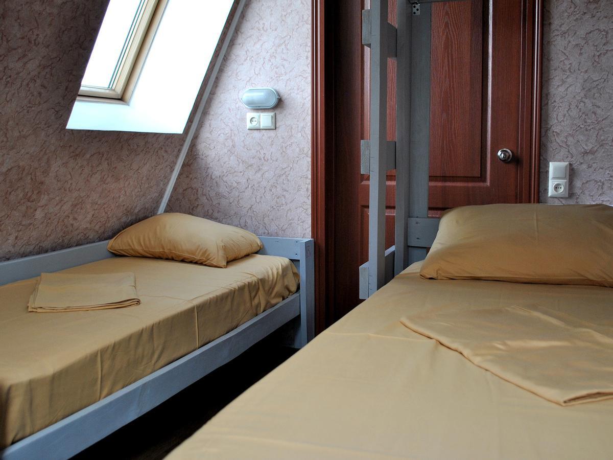 Hostel Darnitsa1 Kiev Esterno foto