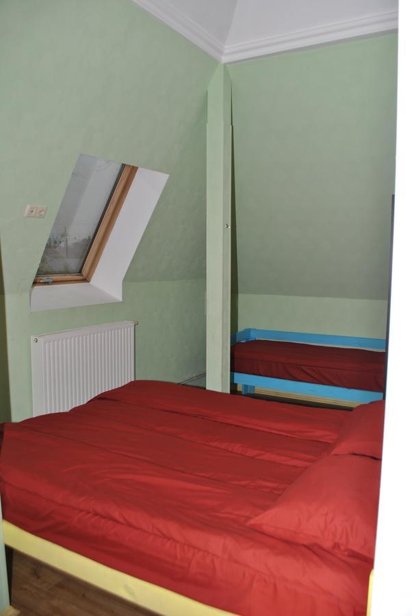 Hostel Darnitsa1 Kiev Esterno foto